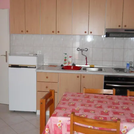 Appartement With A Parking Space Bol, Brac - 2890 *