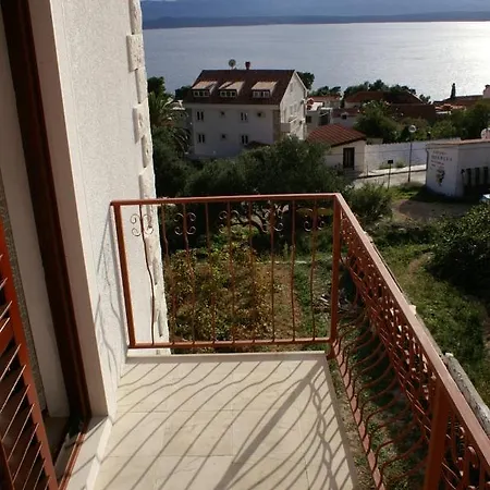 With Parking Space Bol, Brac - 2890 Apartamento Bol